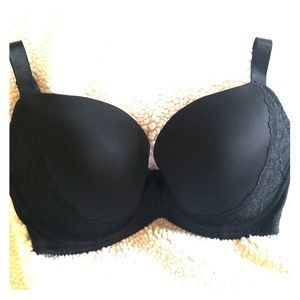 Black Bra by Parfait